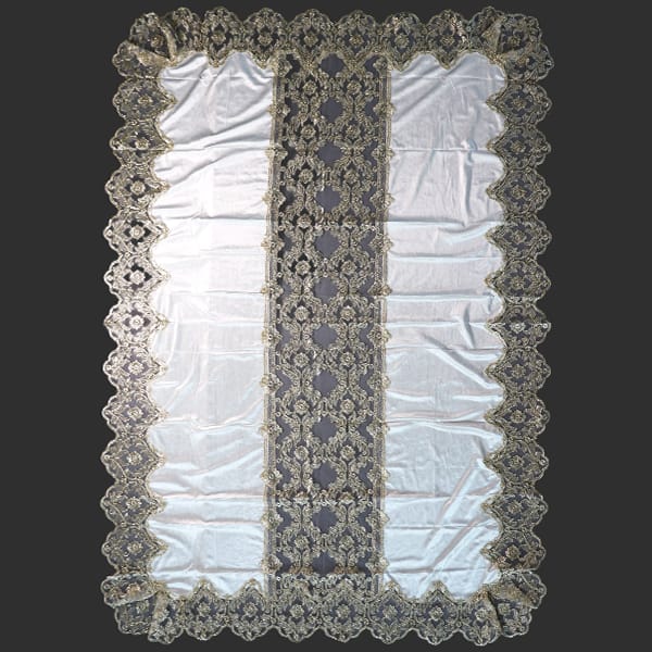 Gold Lace Tablecloth 150x210cm | مفرش طاولة ذهبي دانتيل  150*210سم